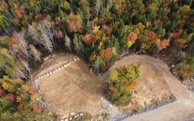 Comment sélectionner le meilleur terrain pour construire un chalet locatif dans les Laurentides et Lanaudière